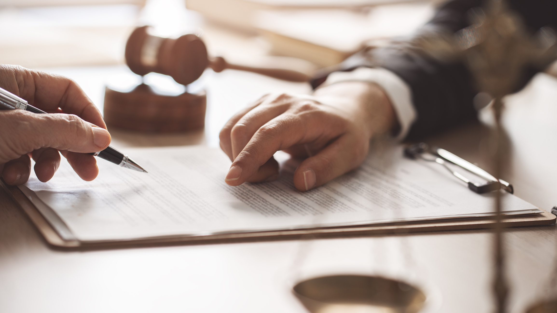 Man making an estate plan with lawyer